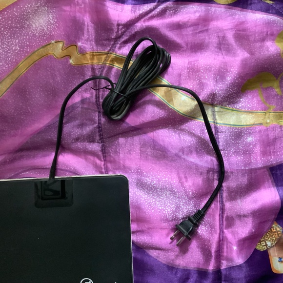 ZOO MED REPTITHERM UNDER TANK HEATER -LARGE -50-60 GAL -8x18 IN -24 WATT -RH-6 - Picture 10 of 11